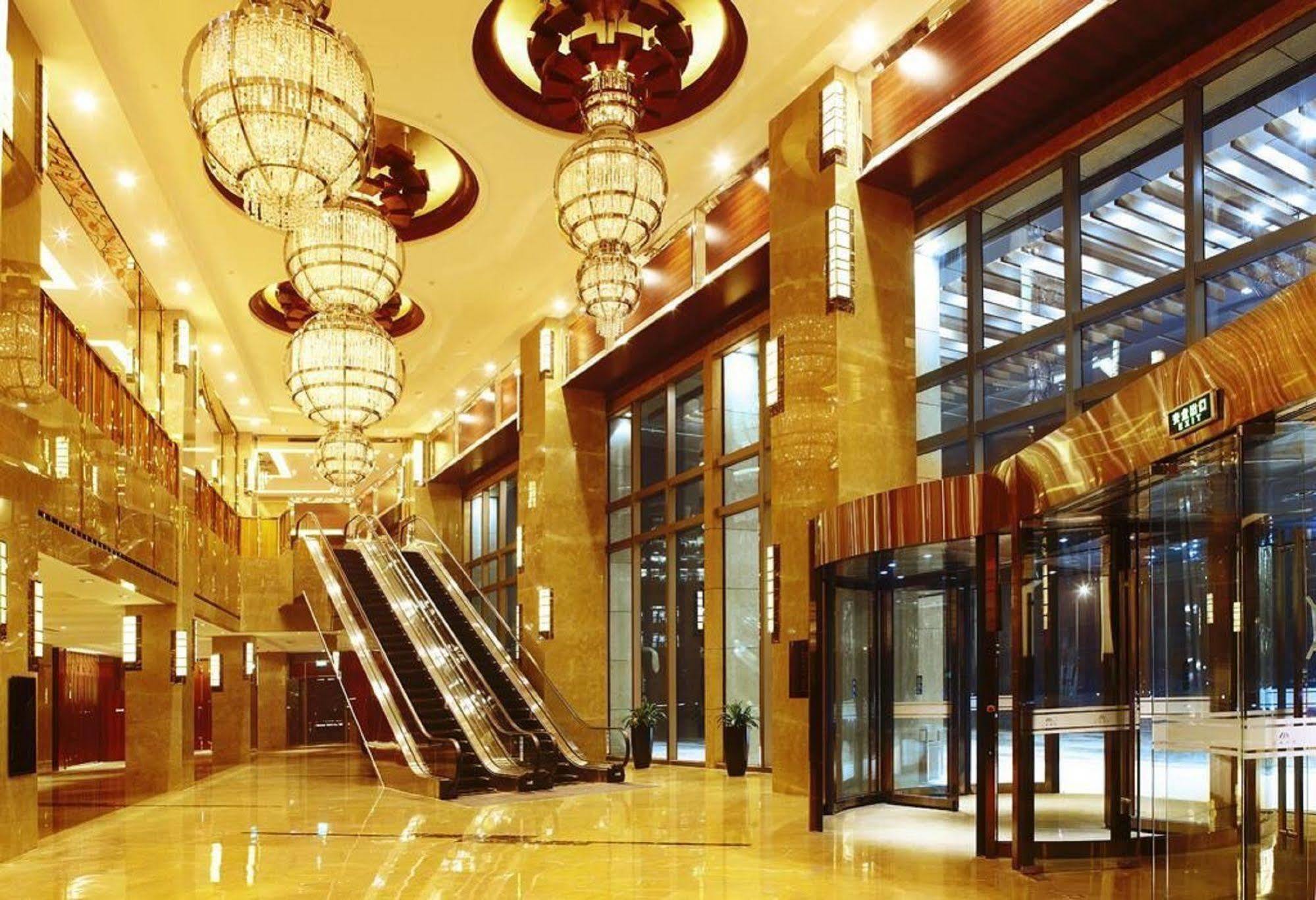 Kun Tai Glory Hotel Beijing Wangjing Exterior photo