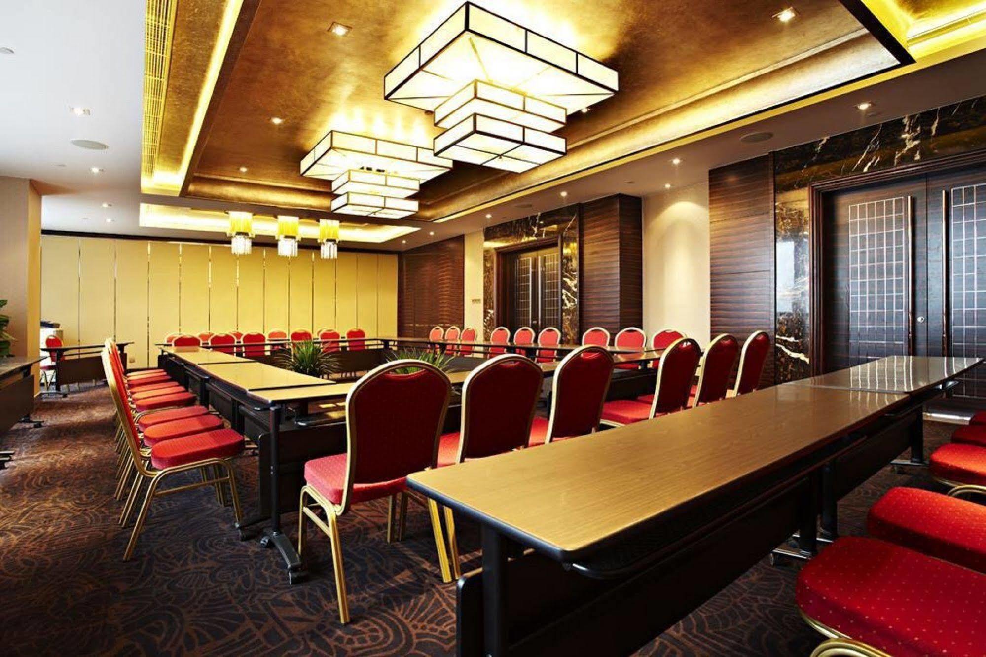 Kun Tai Glory Hotel Beijing Wangjing Exterior photo