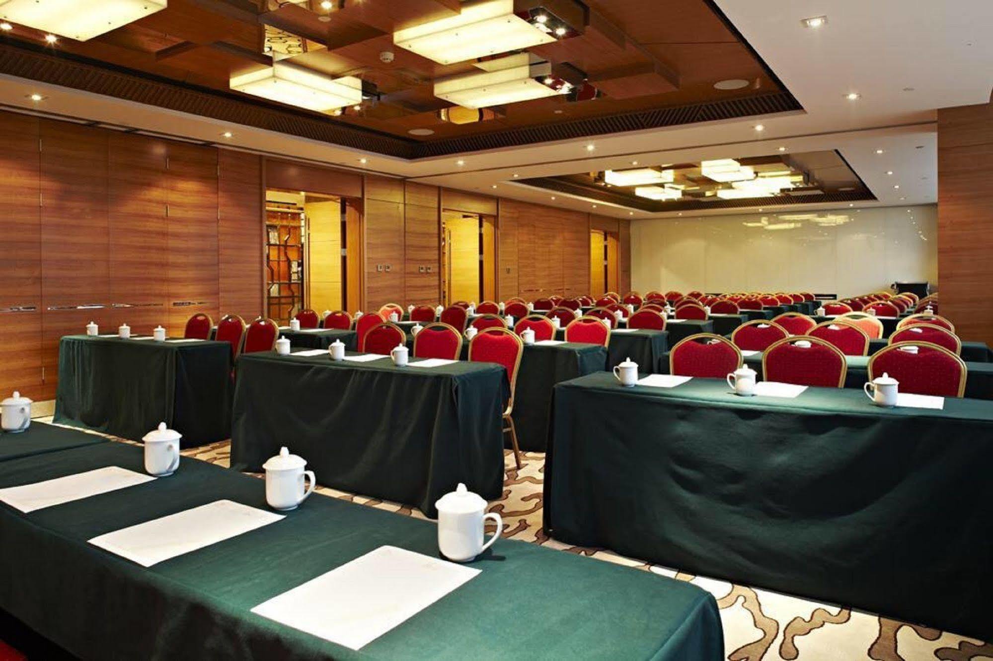 Kun Tai Glory Hotel Beijing Wangjing Exterior photo