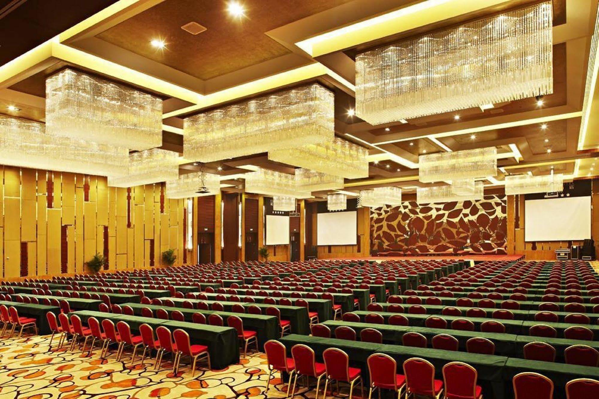 Kun Tai Glory Hotel Beijing Wangjing Exterior photo